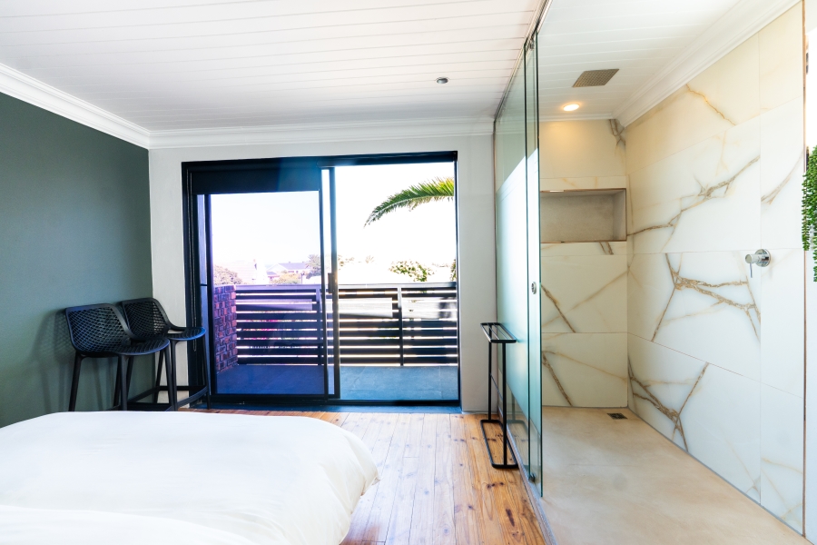 5 Bedroom Property for Sale in Van Riebeeckstrand Western Cape